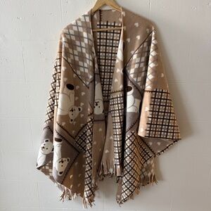 Brown Teddy and Heart Blanket Shawl | Cozy Wrap